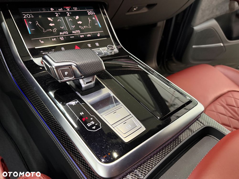 Audi SQ8 - 30