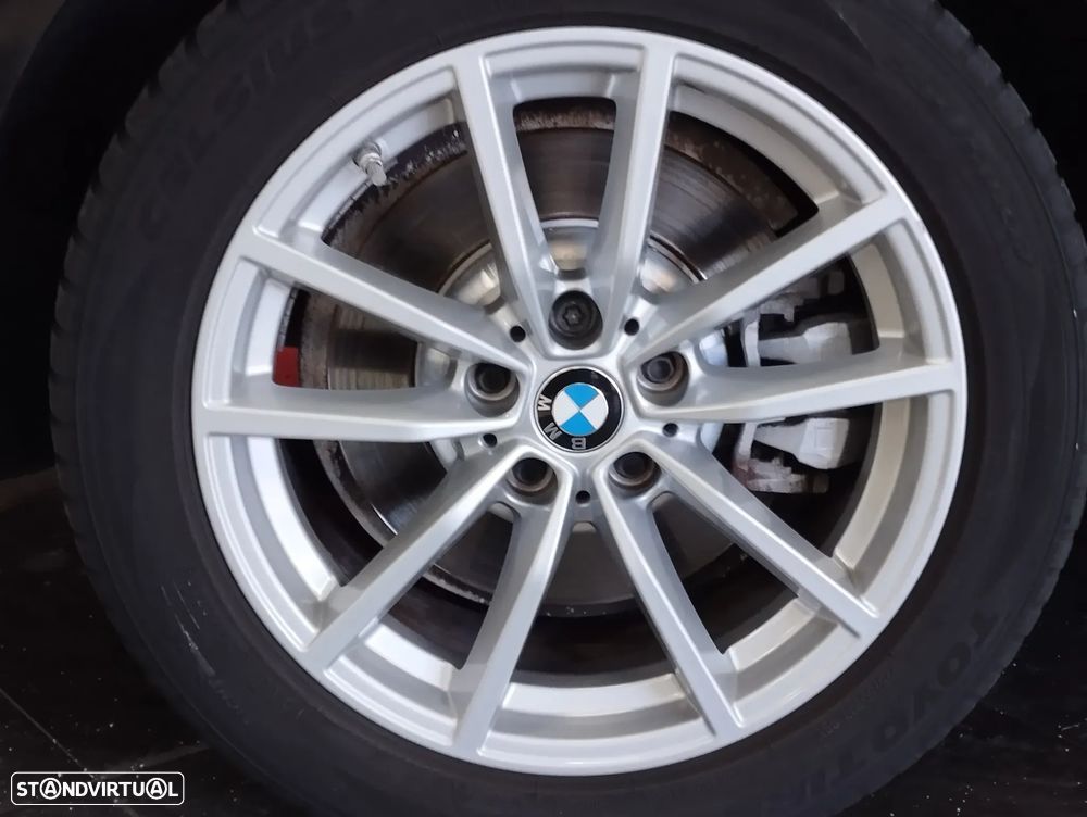 BMW 330 e Auto - 8
