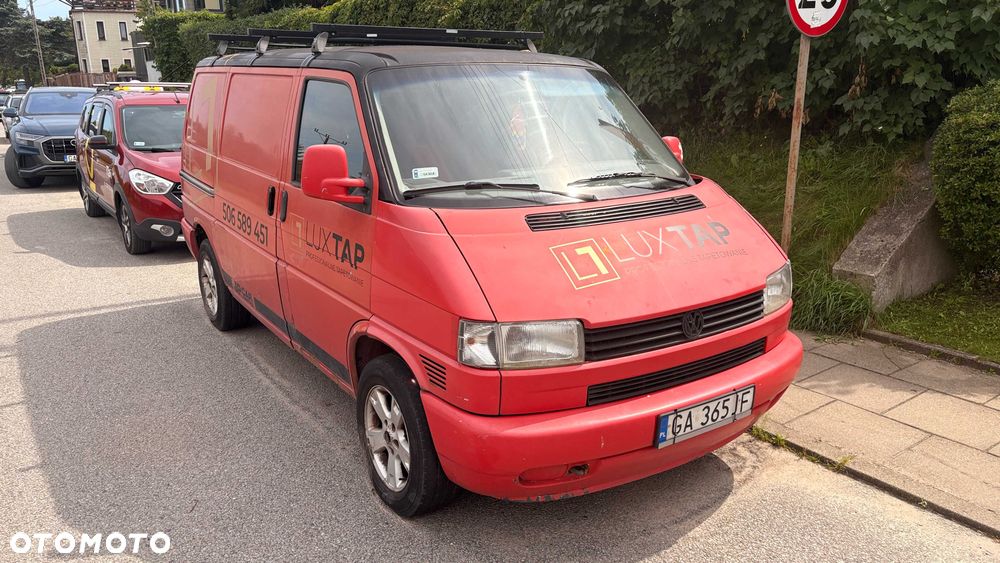 Volkswagen Transporter - 1