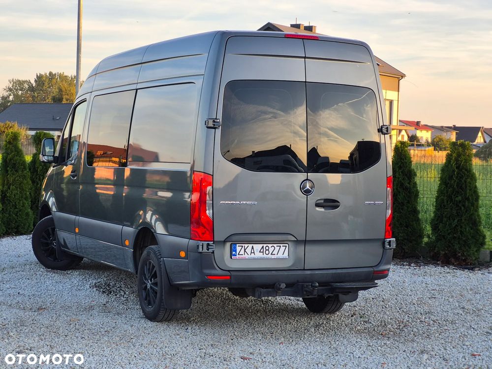Mercedes-Benz Sprinter - 13