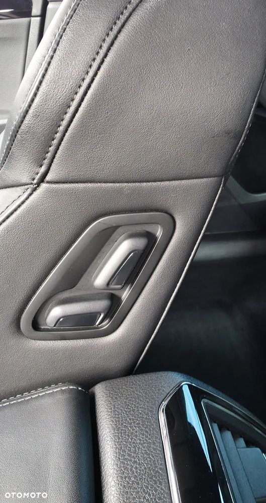 Skoda Superb 2.0 TDI DSG L&K - 15