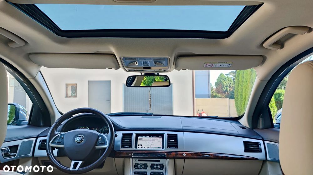 Jaguar XF 3.0 V6 Diesel S Premium Luxury - 27