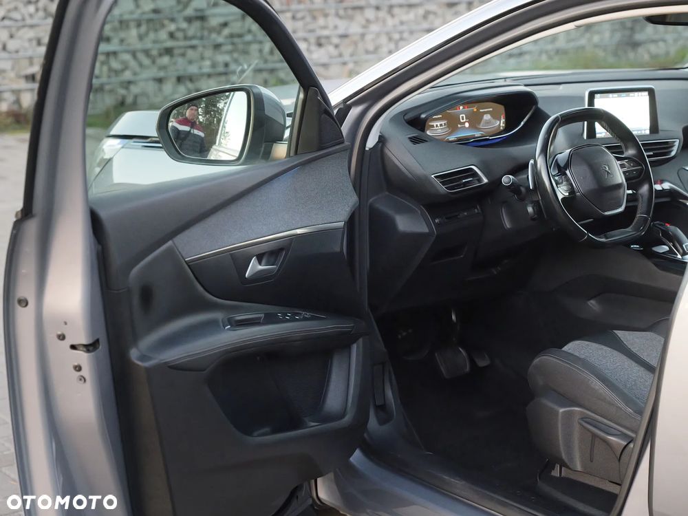 Peugeot 3008 PureTech 180 Stop & Start GPF EAT8 Allure - 14