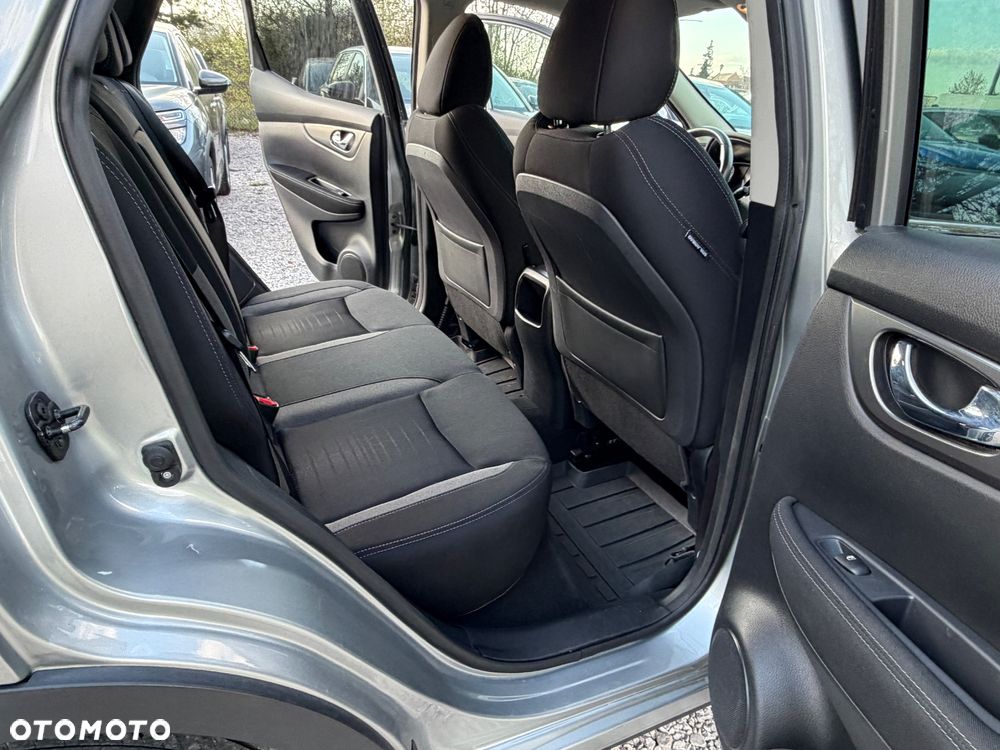 Nissan Qashqai 1.5 dCi N-Connecta - 15