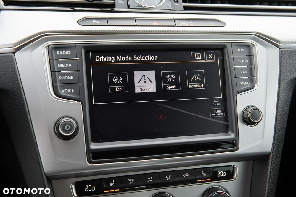 Volkswagen Passat - 26