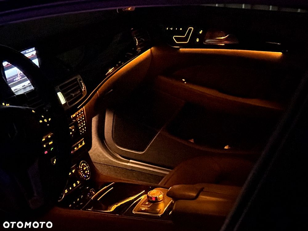 Mercedes-Benz CLS 350 d 4-Matic - 38