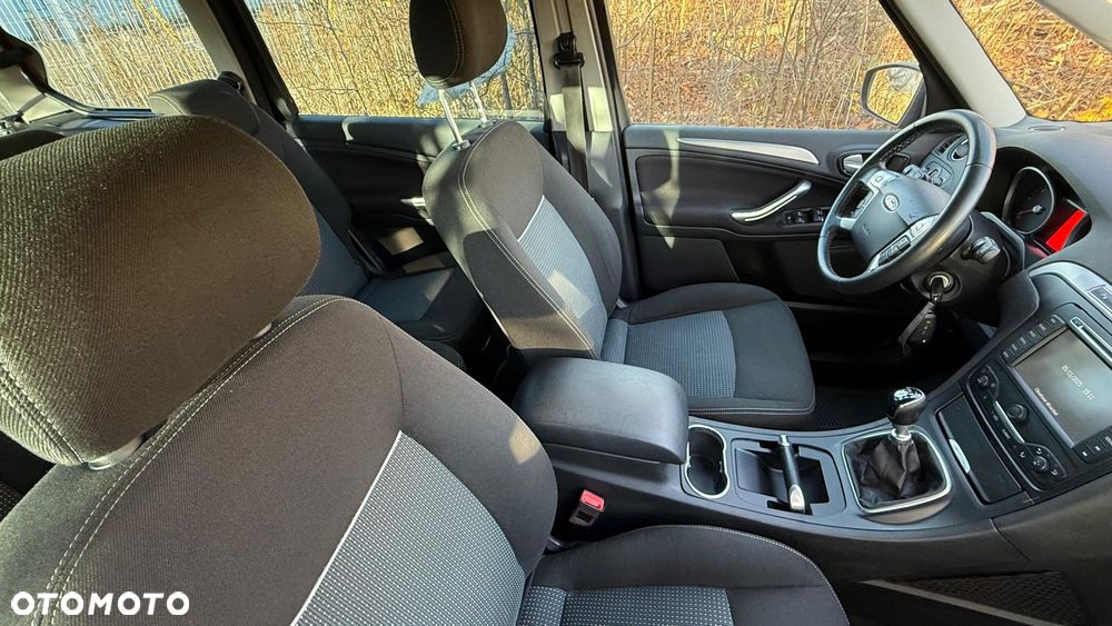 Ford Galaxy - 7