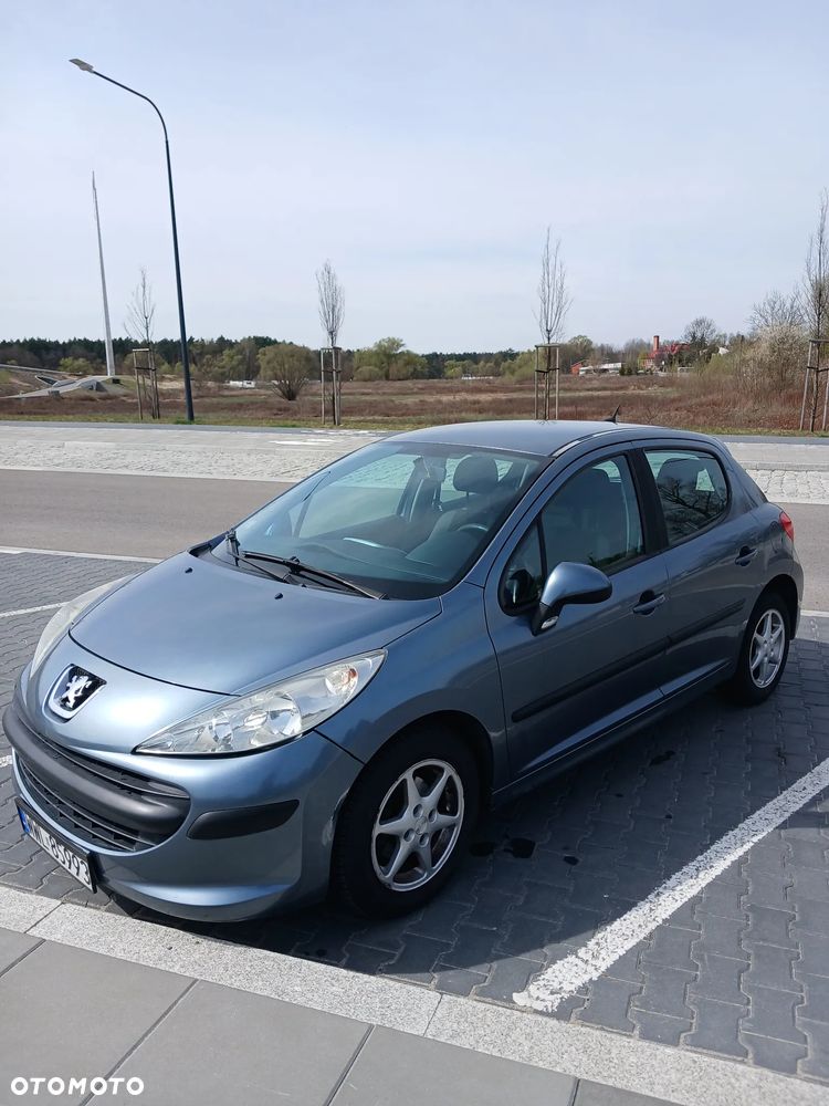 Peugeot 207 1.4 16V Presence - 1