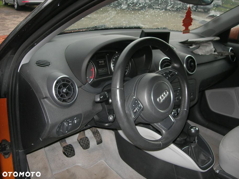 Audi A1 Sportback 1.6 TDI Ambition - 11