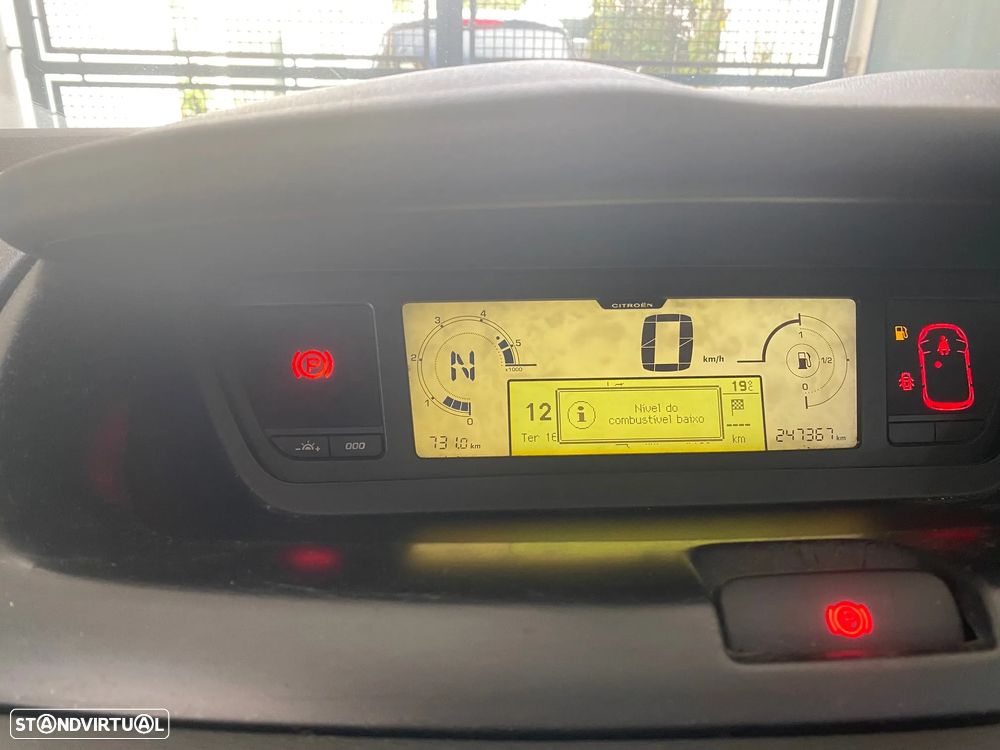 Citroën C4 Grand Picasso 1.6 HDi Confort CMP6 - 16