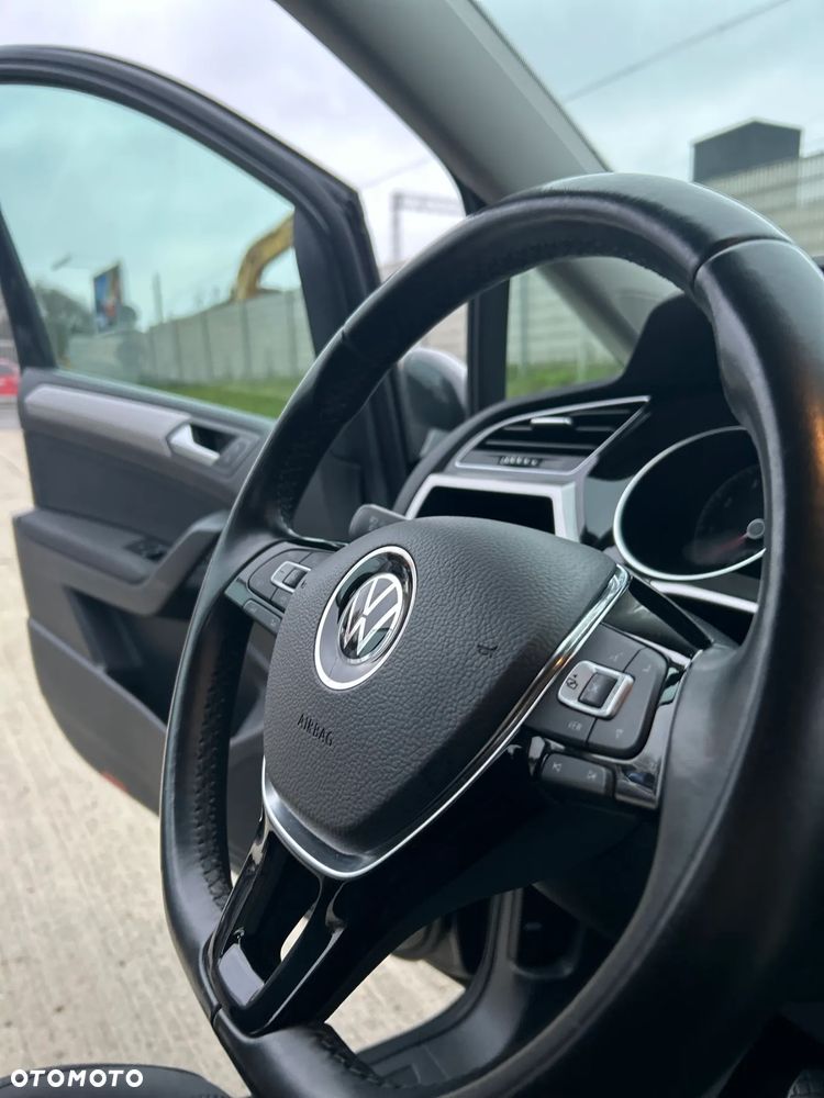 Volkswagen Touran 1.5 TSI EVO Trendline - 21