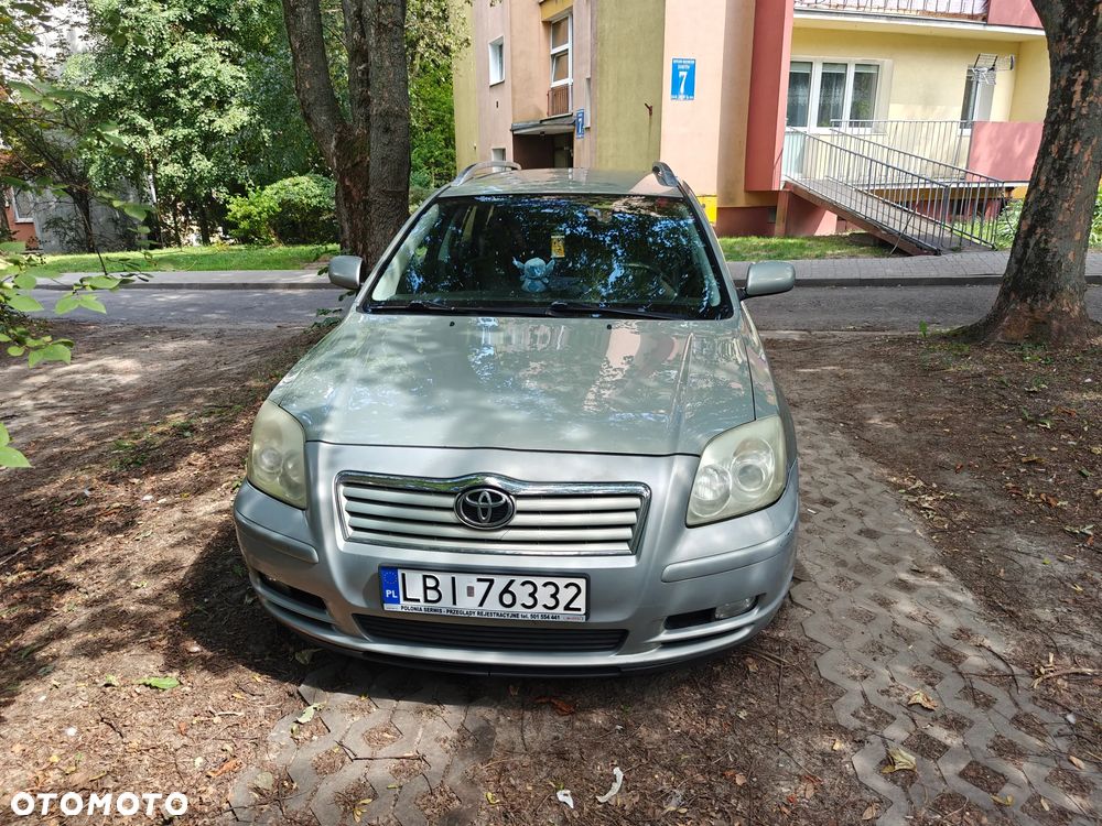Toyota Avensis 2.0 VVT-i Prestige - 2