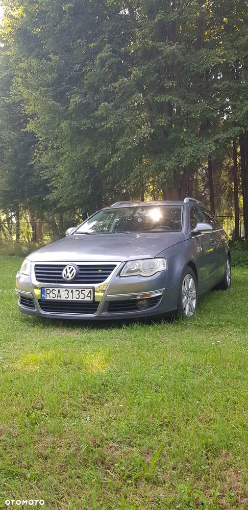 Volkswagen Passat 2.0 FSI Comfortline - 2