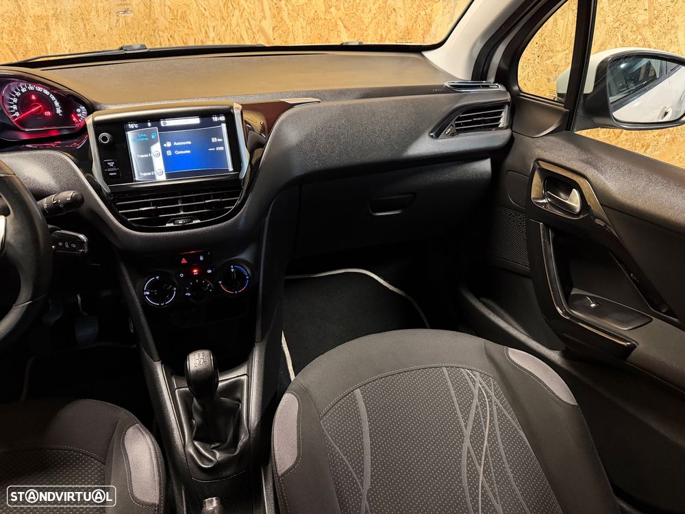 Peugeot 208 1.2 VTi Active - 15