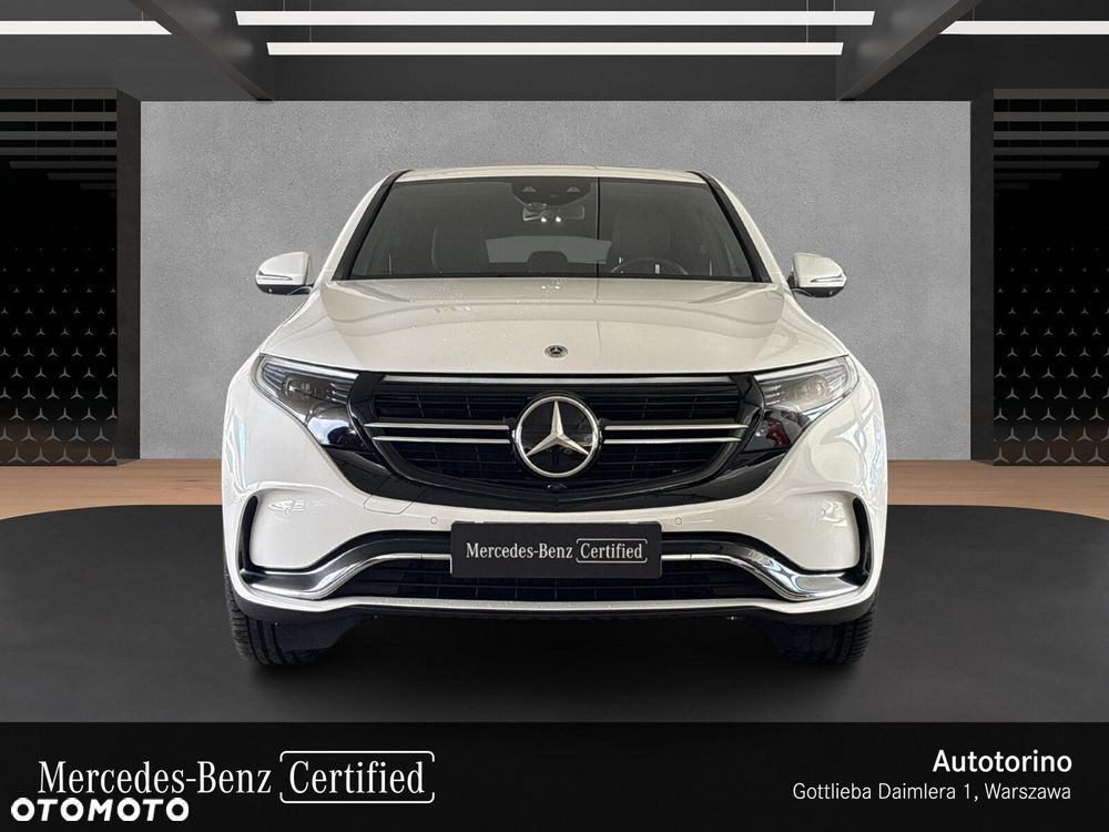 Mercedes-Benz EQC - 8