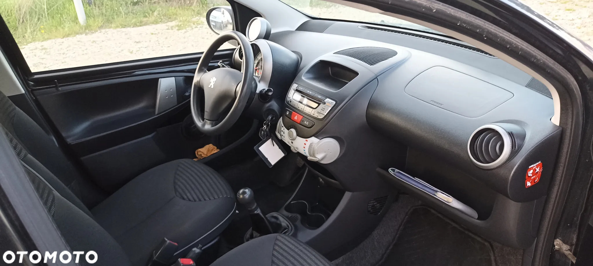 Peugeot 107 1.0 Happy - 28