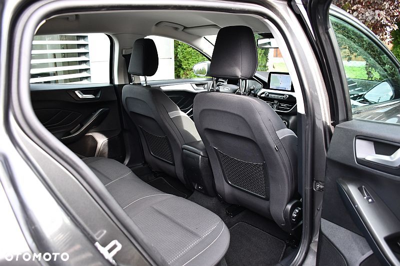 Ford Focus 1.5 EcoBlue Start-Stopp-System TITANIUM DESIGN - 21