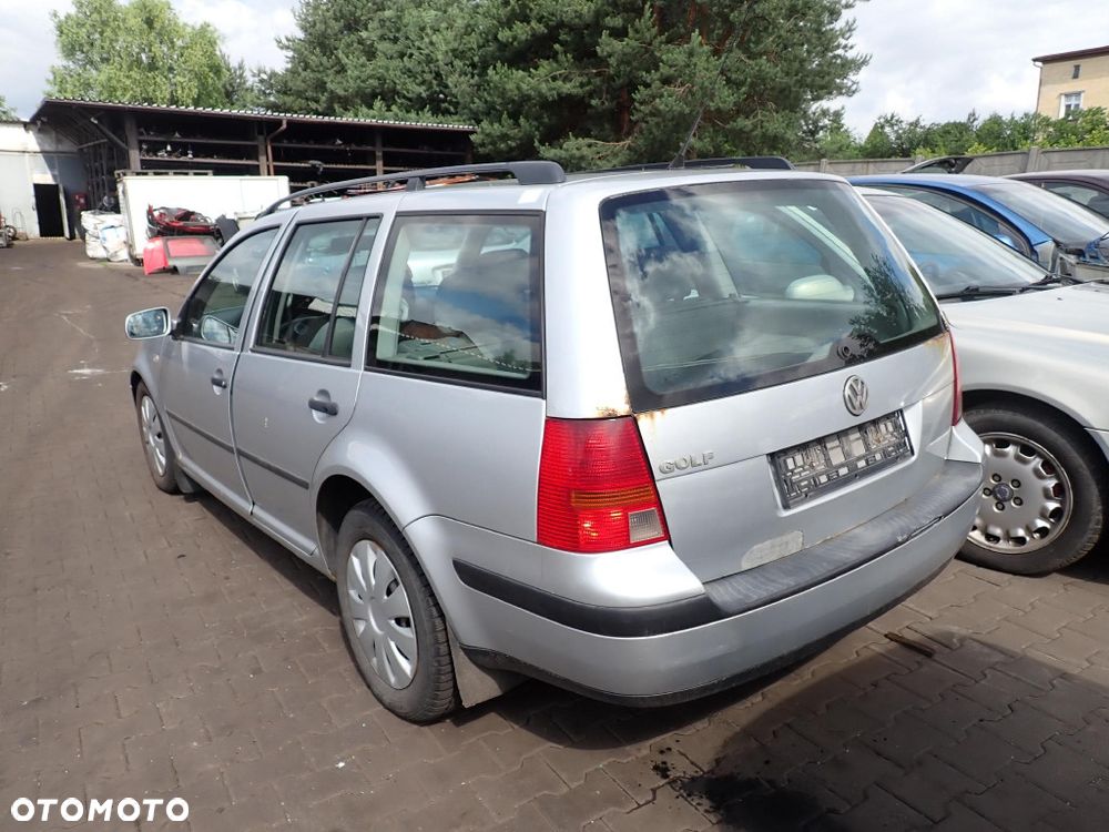 CZĘŚCI - Vw Golf IV 1,6 16V 105KM AZD KOMBI 5B ERT lakier LA7W 2001r. INDEX - 10103 - 3