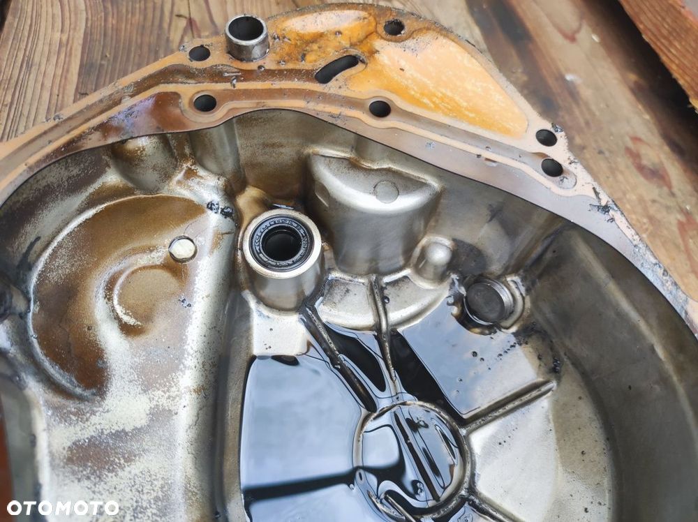 Oryginalna pokrywa sprzęgła Suzuki GN125 DR125 GZ125 – dekiel silnika 11341-05300 - 10
