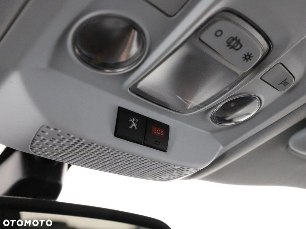 Peugeot 2008 PureTech 110 Stop&Start EAT6 GT-Line Edition - 35