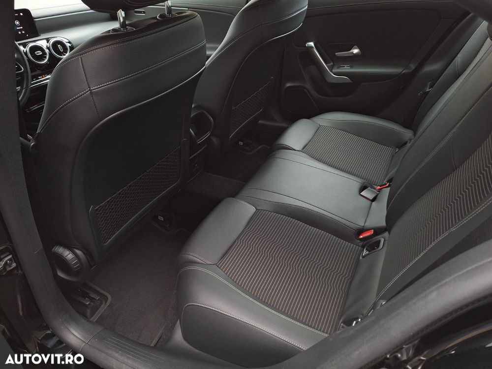 Mercedes-Benz CLA 180 7G-DCT - 15