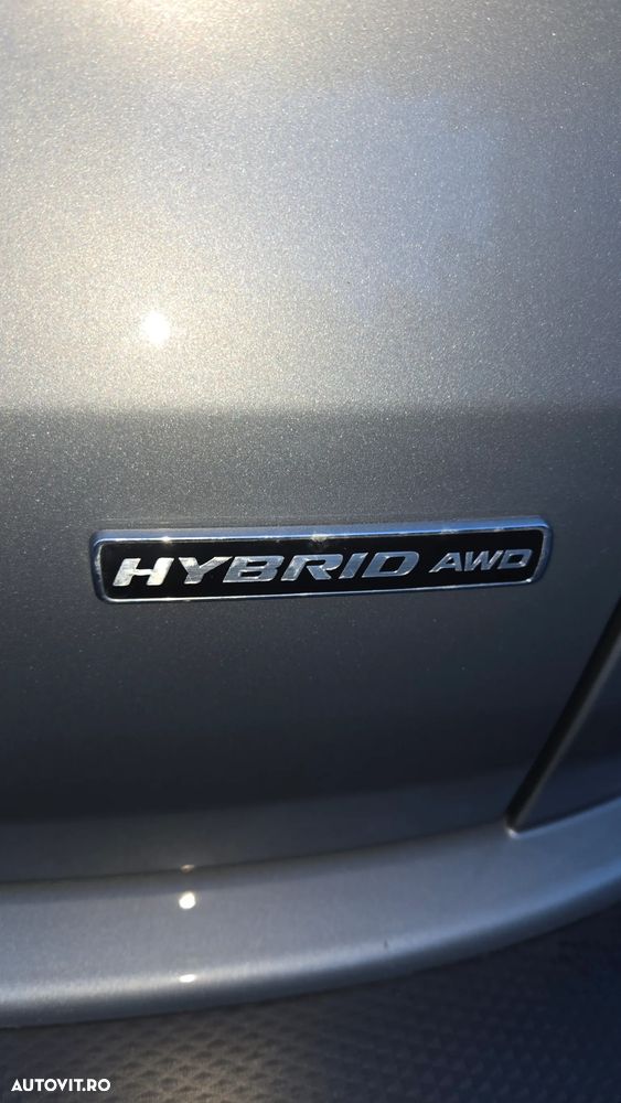Ford Kuga - 10