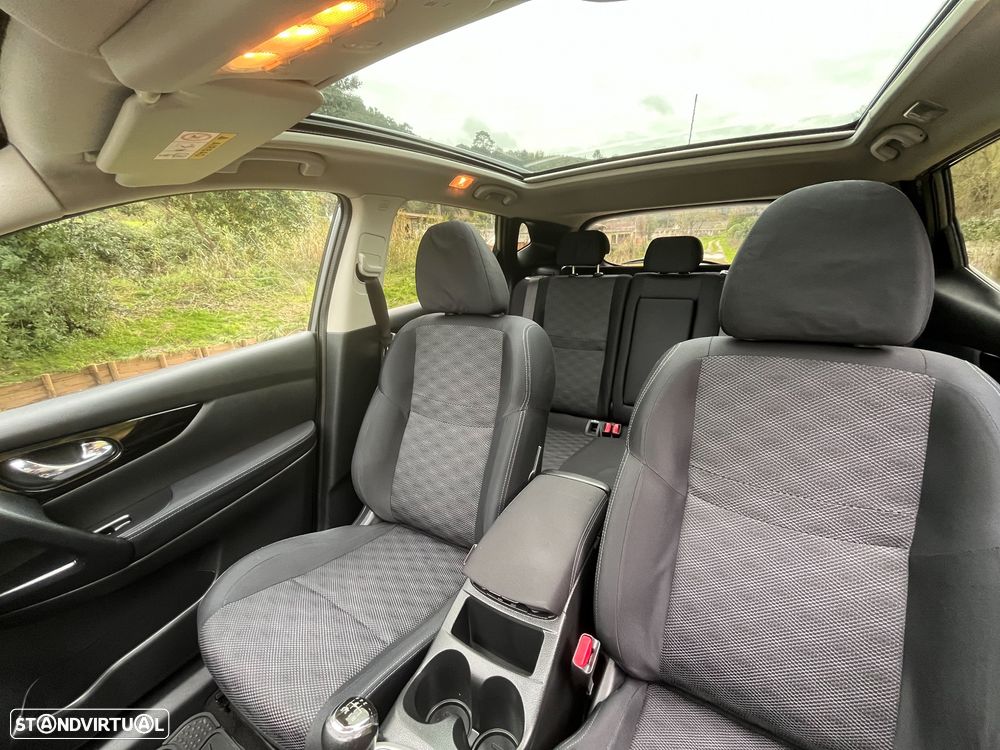 Nissan Qashqai 1.5 dCi N-Connecta 18 - 18