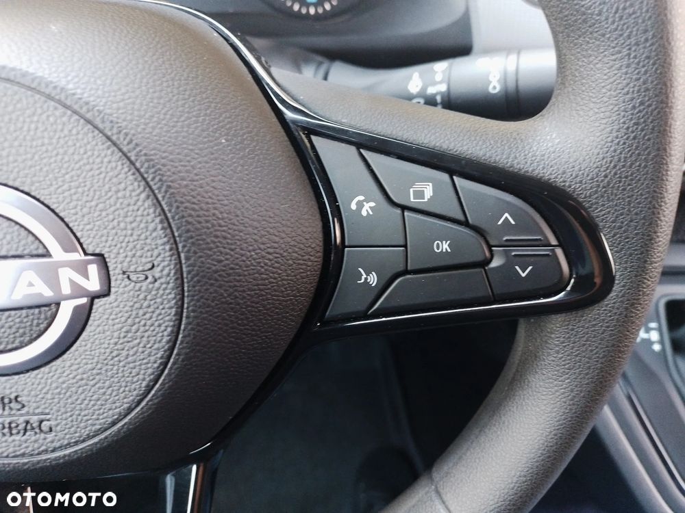 Nissan TOWNSTAR - 12
