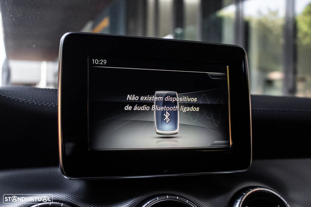 Mercedes-Benz CLA 200 d 4Matic 7G-DCT - 29