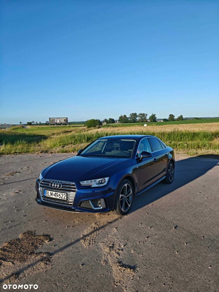 Audi A4 Limousine - 1