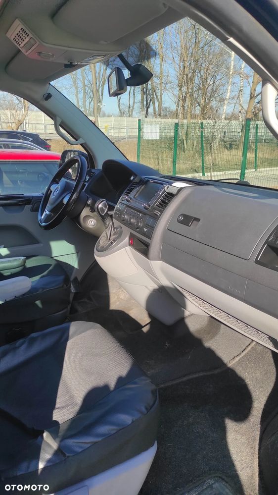 Volkswagen Transporter - 11