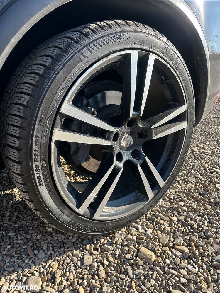 Porsche Cayenne Platinum Edition - 21