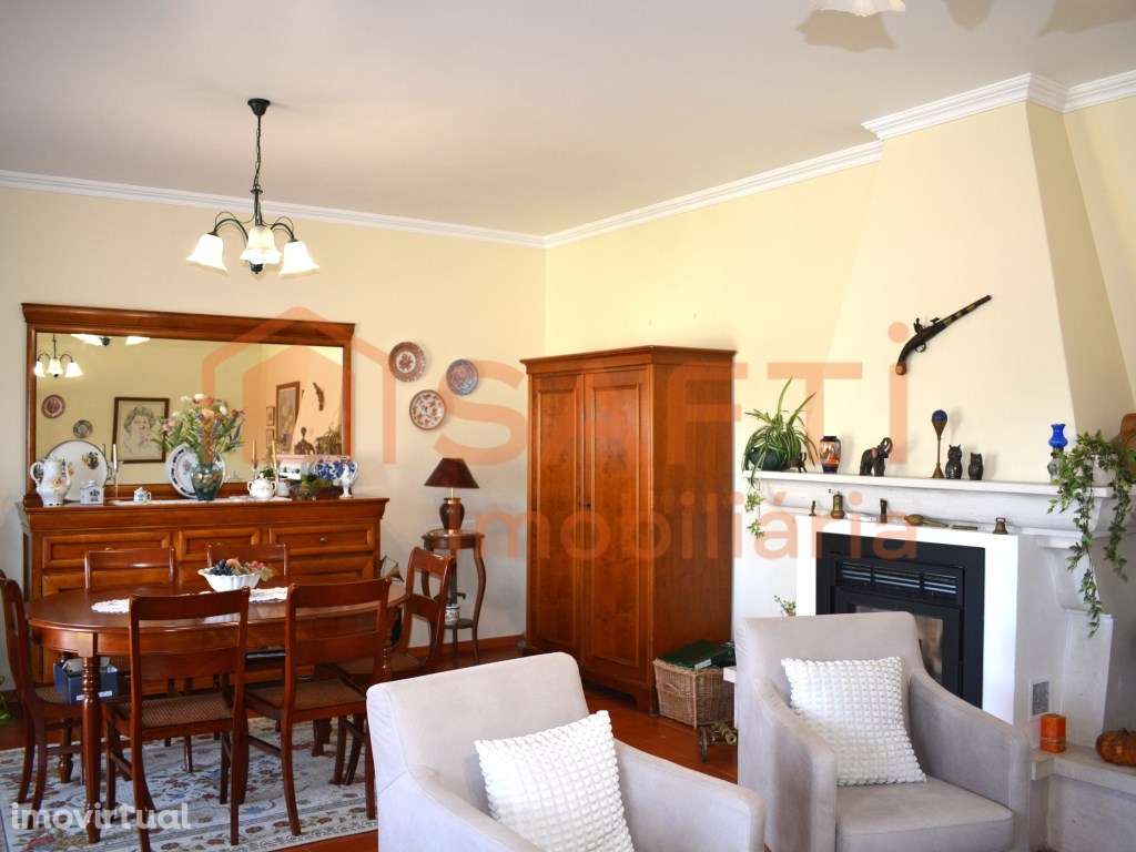 Moradia T3 + T2 com Garagem e piscina - Grande imagem: 4/51