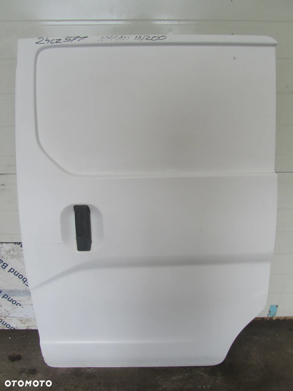 nissan nv200 09r->drzwi lewy bok