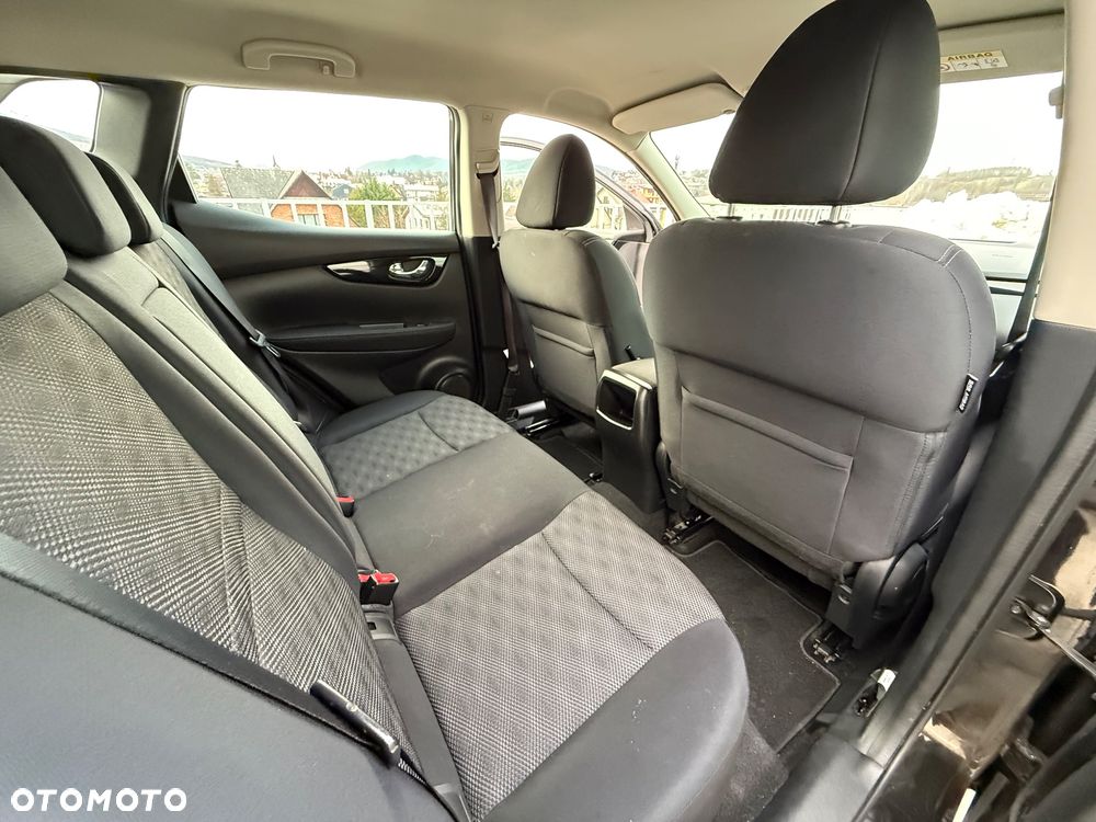 Nissan Qashqai 1.3 DIG-T TEKNA - 8