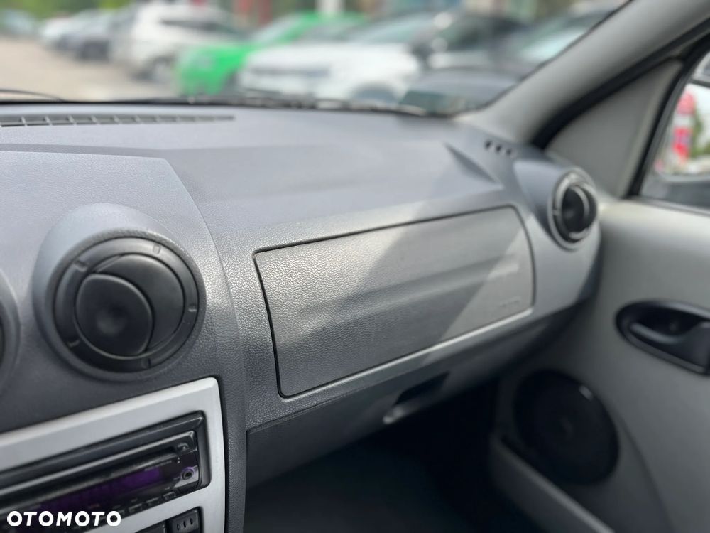 Dacia Logan 1.5 dCi Laureate - 11