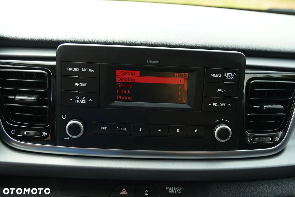 Kia Rio 1.4 L - 32