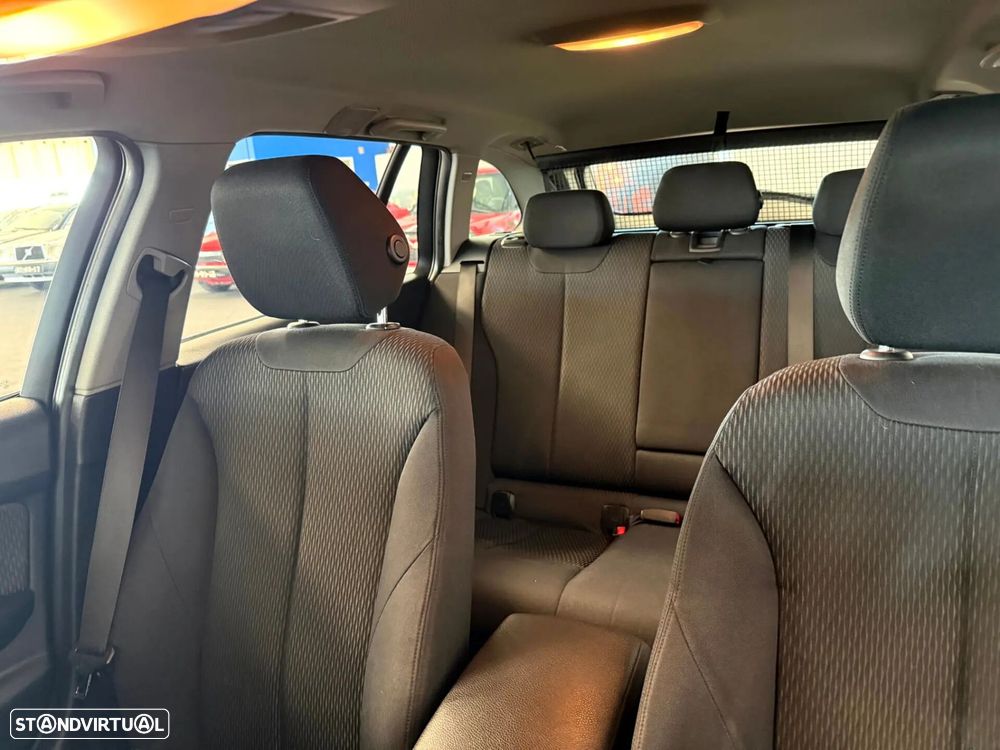 BMW 318 d Navigation - 36