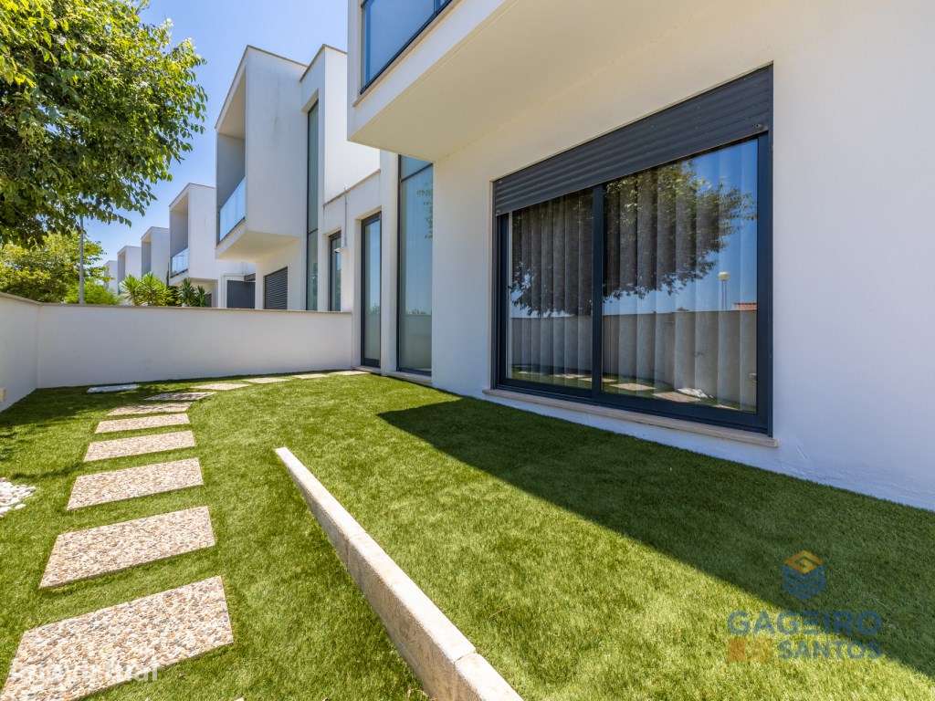 Moderna moradia T3 com piscina privativa - Grande imagem: 5/49