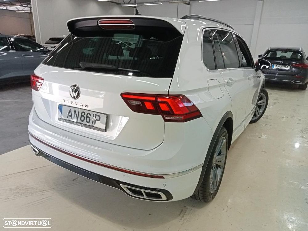 VW Tiguan 2.0 TDI R-Line DSG - 3