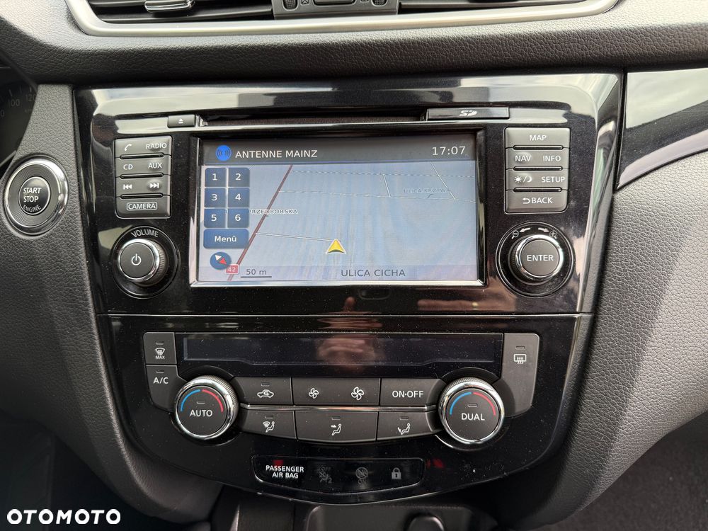 Nissan Qashqai 1.6 DIG-T N-Connecta - 15