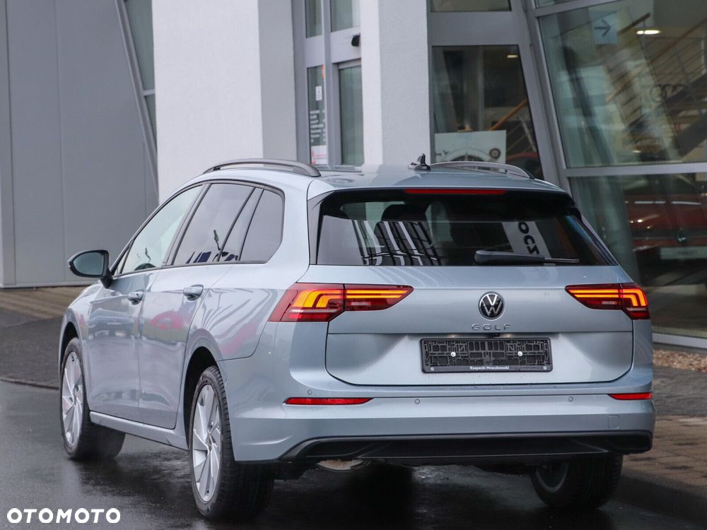 Volkswagen Golf - 4