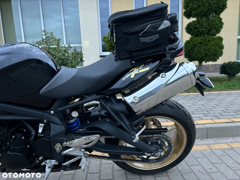 Triumph Street Triple - 22