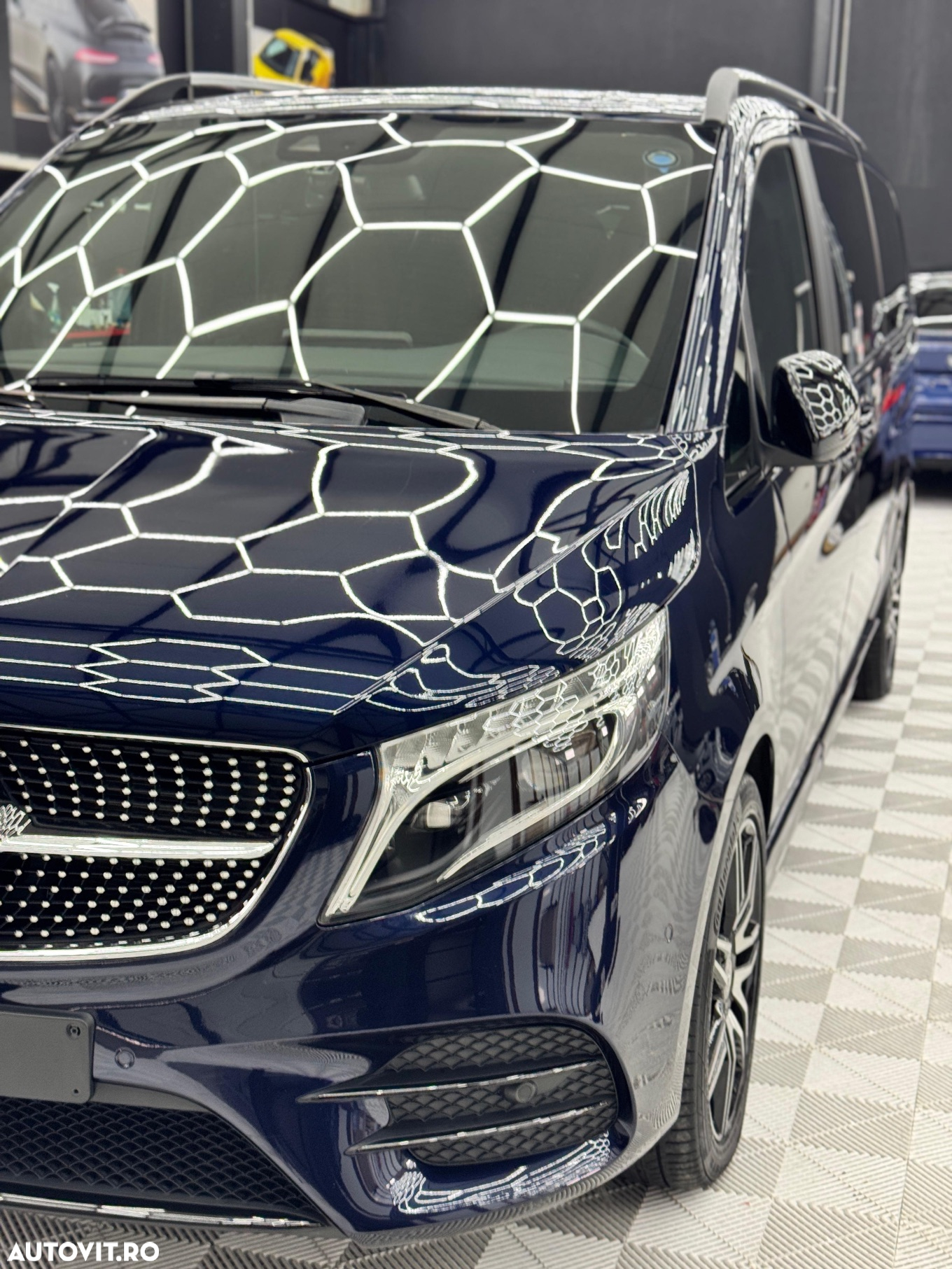 Mercedes-Benz V 300 d Extralung Avantgarde - 4