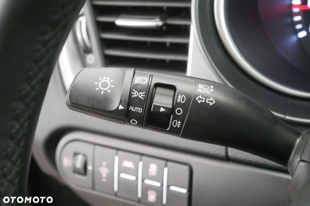 Kia Ceed - 25