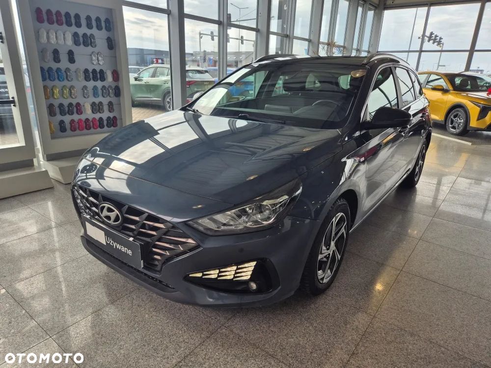 Hyundai i30 1.5 T-GDI 48V Comfort DCT - 2