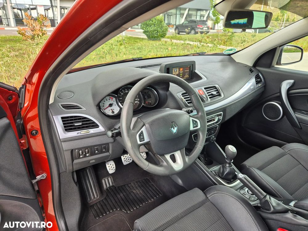 Renault Megane TCe 130 BOSE Edition - 3