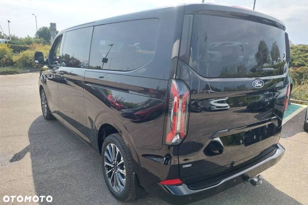 Ford Tourneo Custom 2026