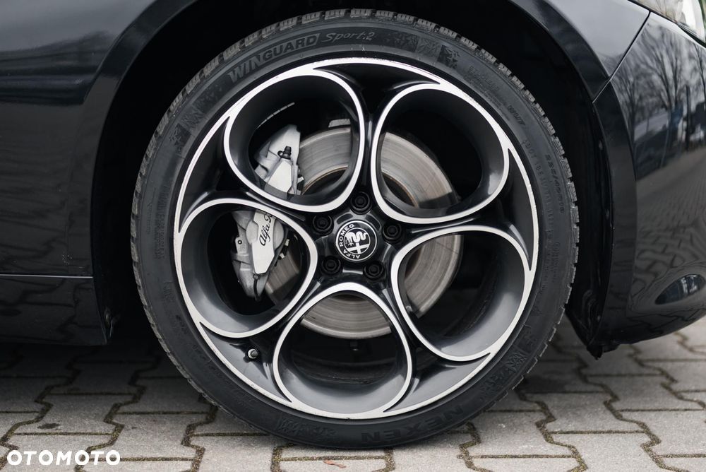 Alfa Romeo Giulia - 39
