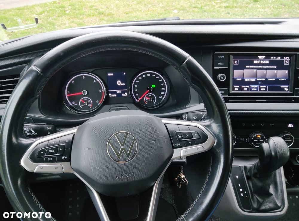 Volkswagen Caravelle 2.0 TDI L2 Highline 4Motion DSG - 18